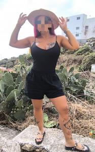 604127349: Chica busca chico en Tenerife