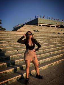 664256562: Chica busca chico en Madrid