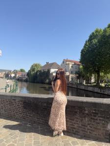 617101062: Chica busca chico en Barcelona