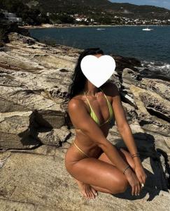 613334362: Chica busca chico en Sevilla