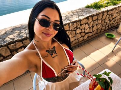 663087607: Chica busca chico en Sevilla