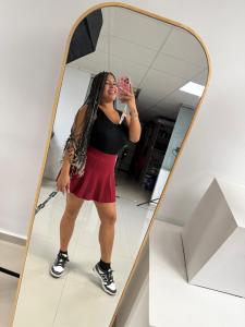 673989906: Chica busca chico en Valencia