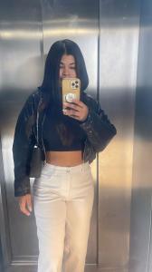 610048307: Chica busca chico en La Coruña