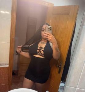 613898305: Chica busca chico en Murcia