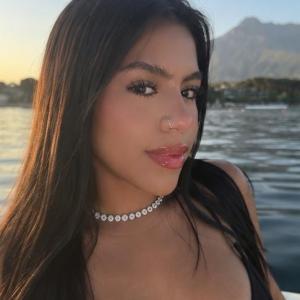 647163074: Chica busca chico en Málaga