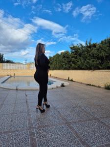 745026090: Chica busca chico en Málaga