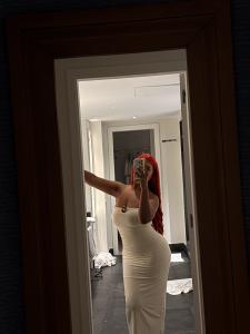 685442577: Chica busca chico en Barcelona
