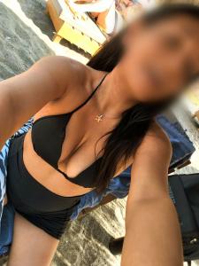 643705360: Chica busca chico en La Coruña
