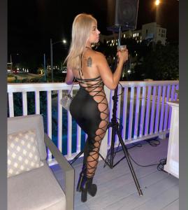 674138220: Chica busca chico en Barcelona