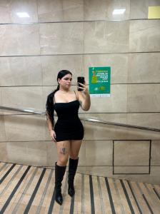 627259880: Chica busca chico en Sevilla