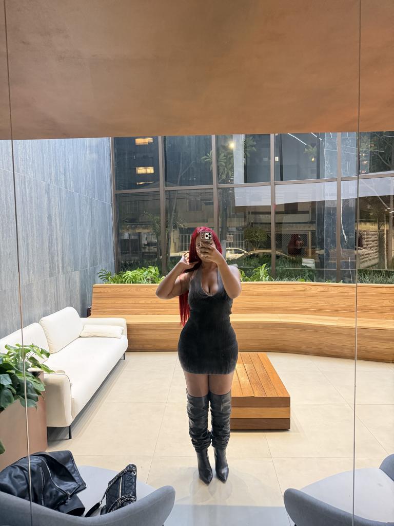 685442577: Chica busca chico en Barcelona