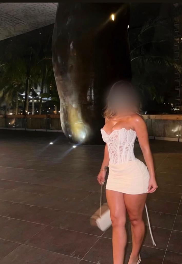 604260300: Chica busca chico en Albacete