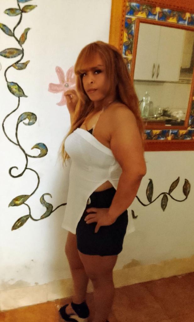 613261908: Chica busca chico en Cantabria