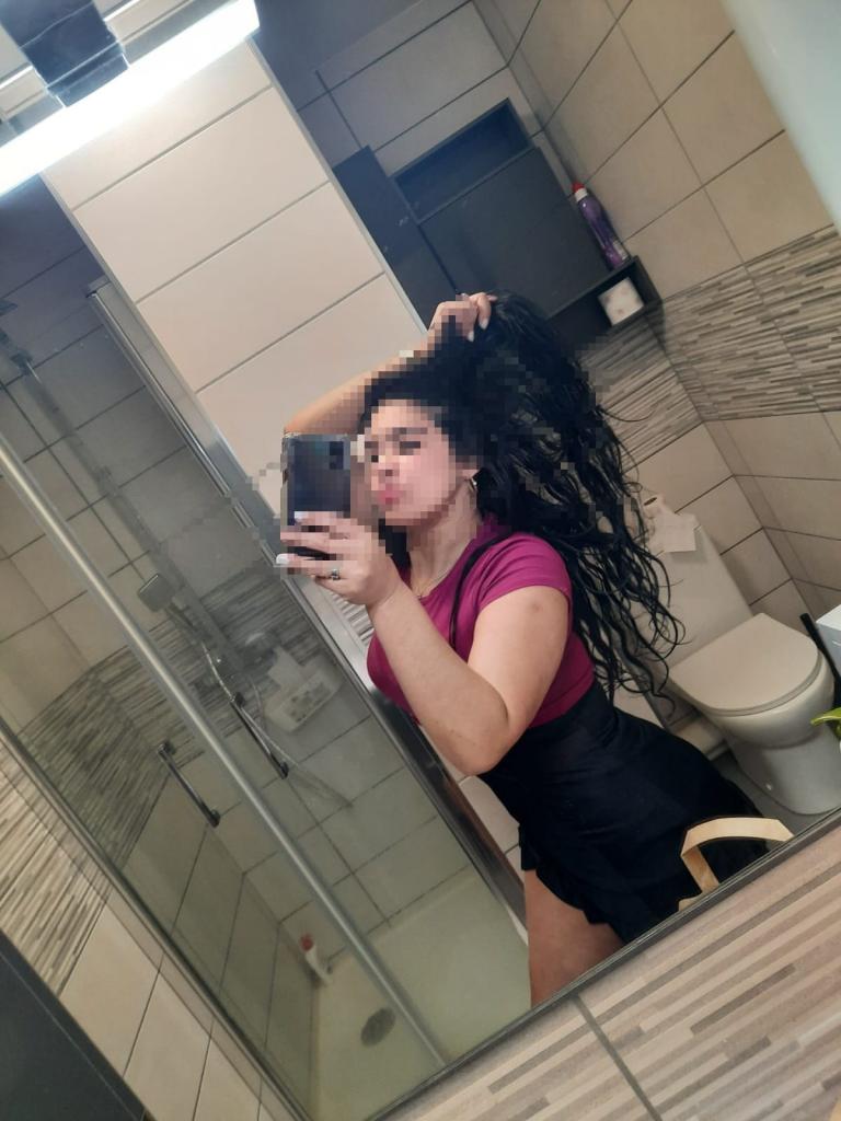 613825855: Chica busca chico en Madrid