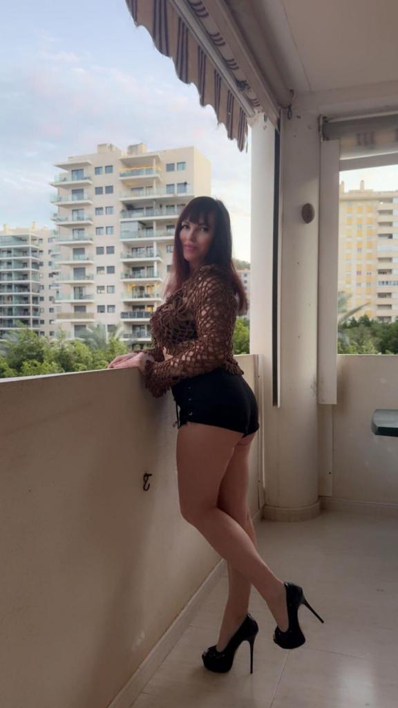 Chica busca chico en Alicante: 