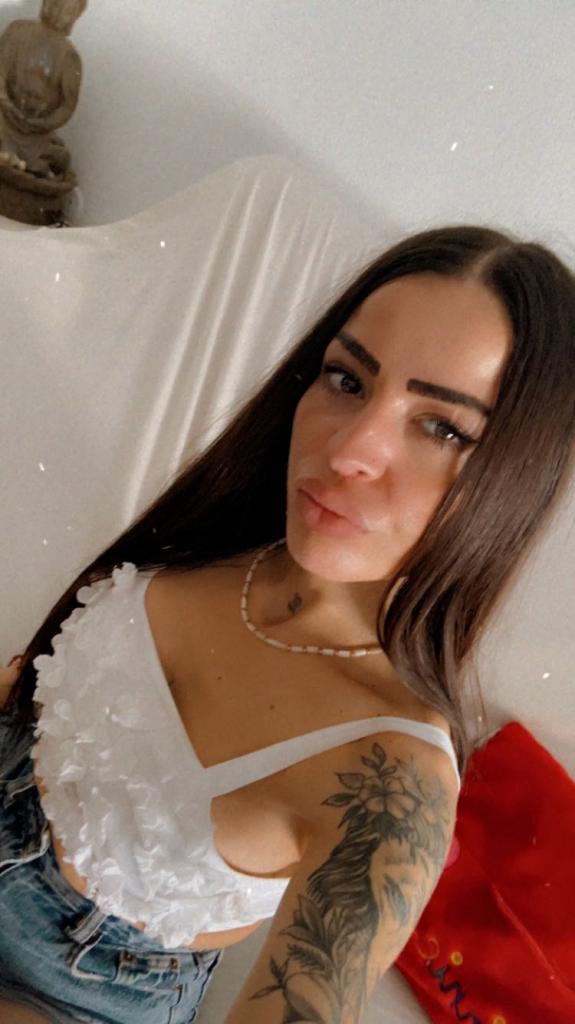 Chica busca chico en Almería: 