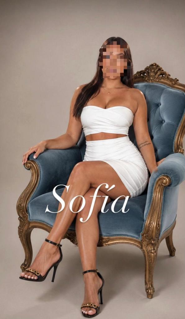 641873903: Chica busca chico en Madrid