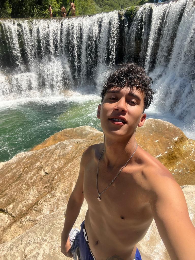 Chico busca chica en Valencia: 
