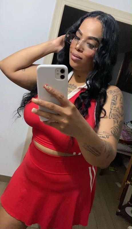 613898305: Chica busca chico en Murcia