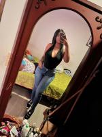 610586393: Chica busca chico en Alicante
