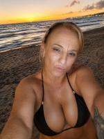 613826961: Chica busca chico en Barcelona