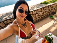 663087607: Chica busca chico en Sevilla