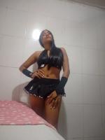 677880842: Chica busca chico en Barcelona