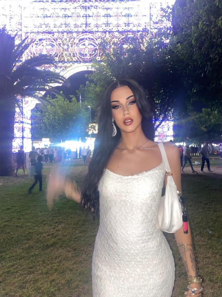 673069237: Transexual en Cádiz