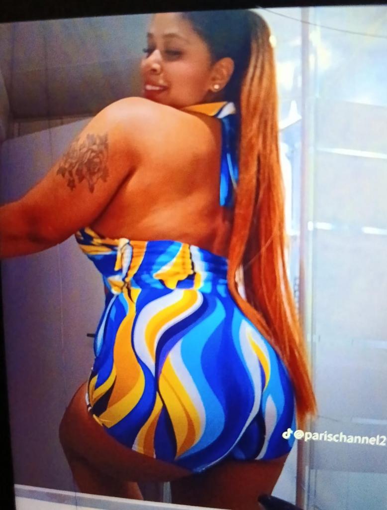 632317606: Chica busca chico en Gerona