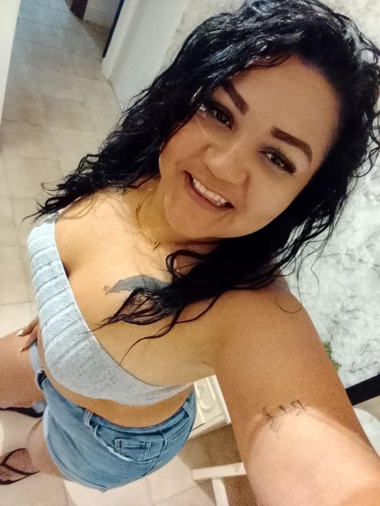 Chica busca chico en Tenerife: 