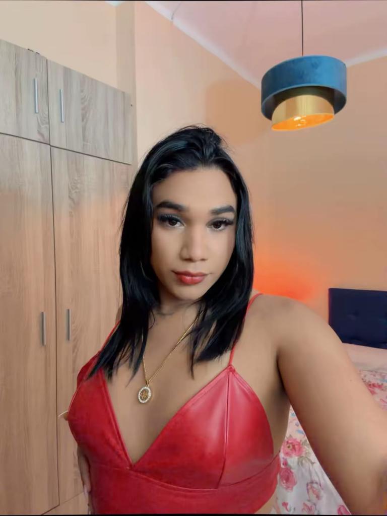 632272918: Transexual en Sevilla