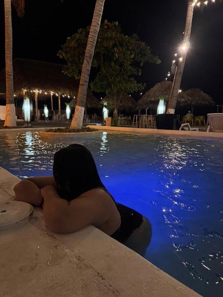 643708262: Chica busca chico en Murcia