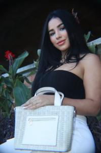 Chica busca chico en Ibiza: 