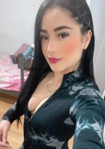 Chica busca chico en Barcelona: 