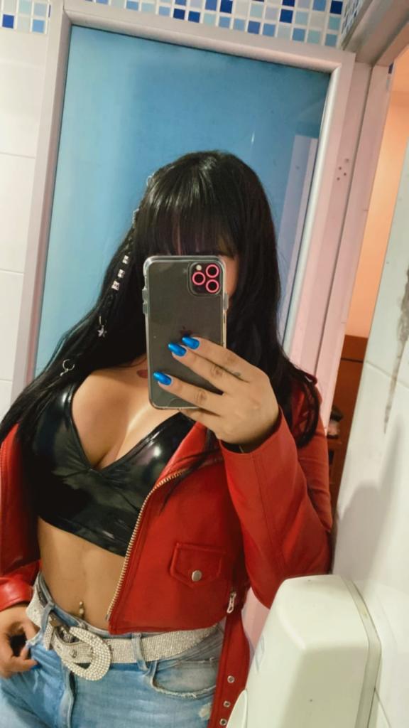 Chica busca chico en Tenerife: 
