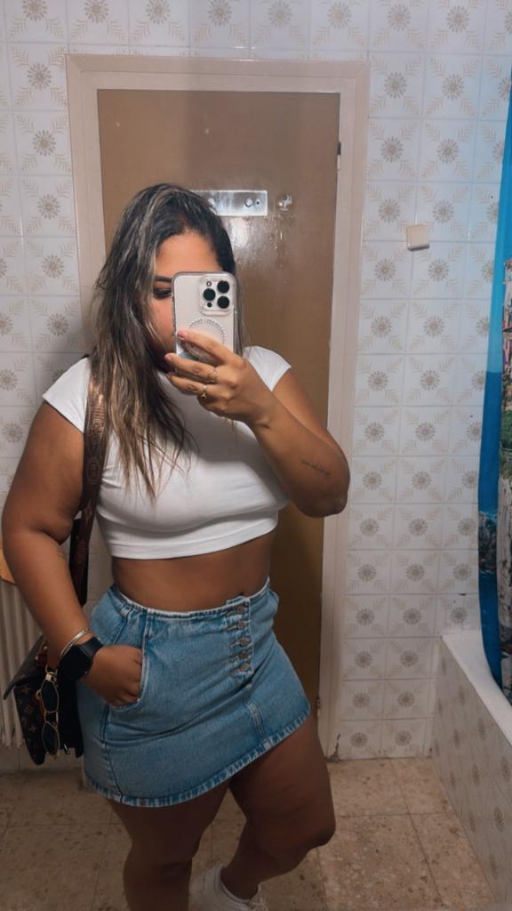 Chica busca chico en Barcelona: 