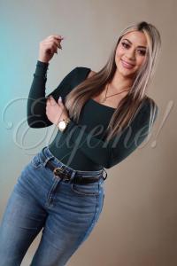 Chica busca chico en Barcelona: 