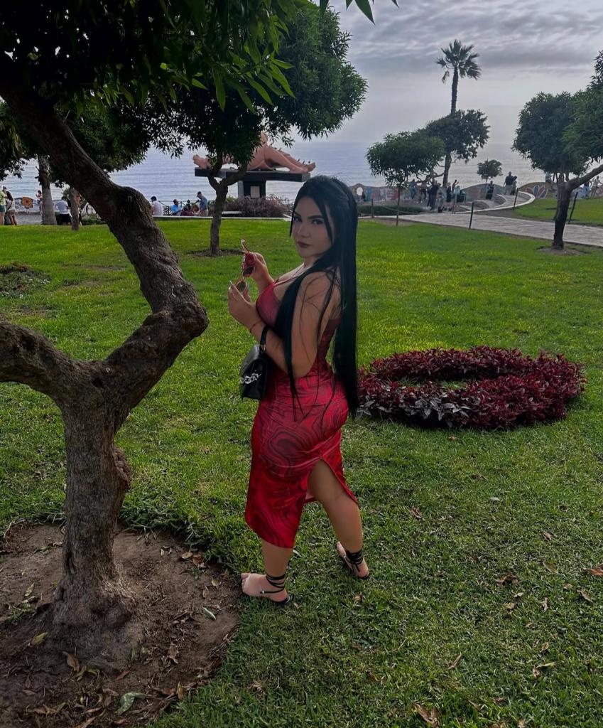 Chica busca chico en Tenerife: 