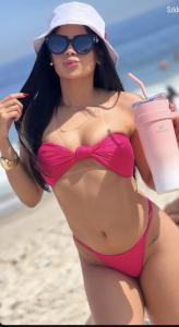 Chica busca chico en Cádiz: 