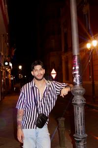 627275163: Chico busca chica en Sevilla