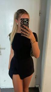 680622290: Chica busca chico en Barcelona