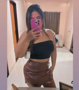 617115990: Chica busca chico en Barcelona