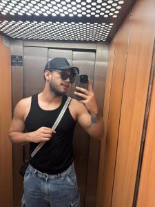 627275163: Chico busca chica en Sevilla