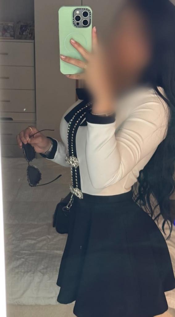 Chica busca chico en Barcelona: 