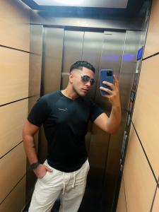 Chico busca chica en Mallorca: 
