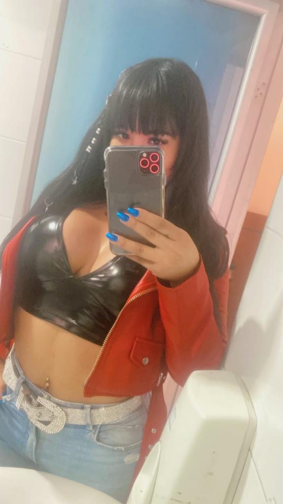 Chica busca chico en Tenerife: 