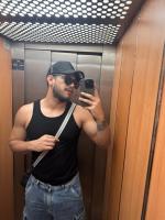 627275163: Chico busca chica en Sevilla