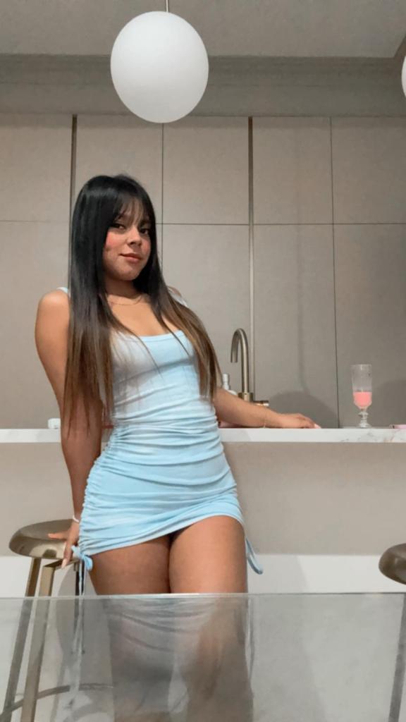 Chica busca chico en Tenerife: 