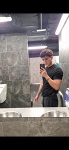 631741443: Chico busca chica en Mallorca