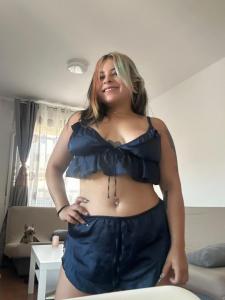 Chica busca chico en Granada: 